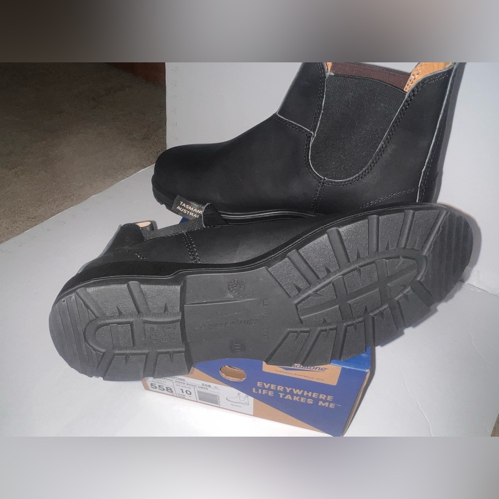 Blundstone Black Chelsea Boots Sleek Design - Picture 3 of 4